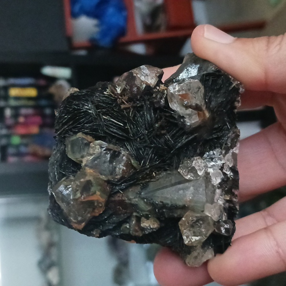 Speccularite Rose with Quartz